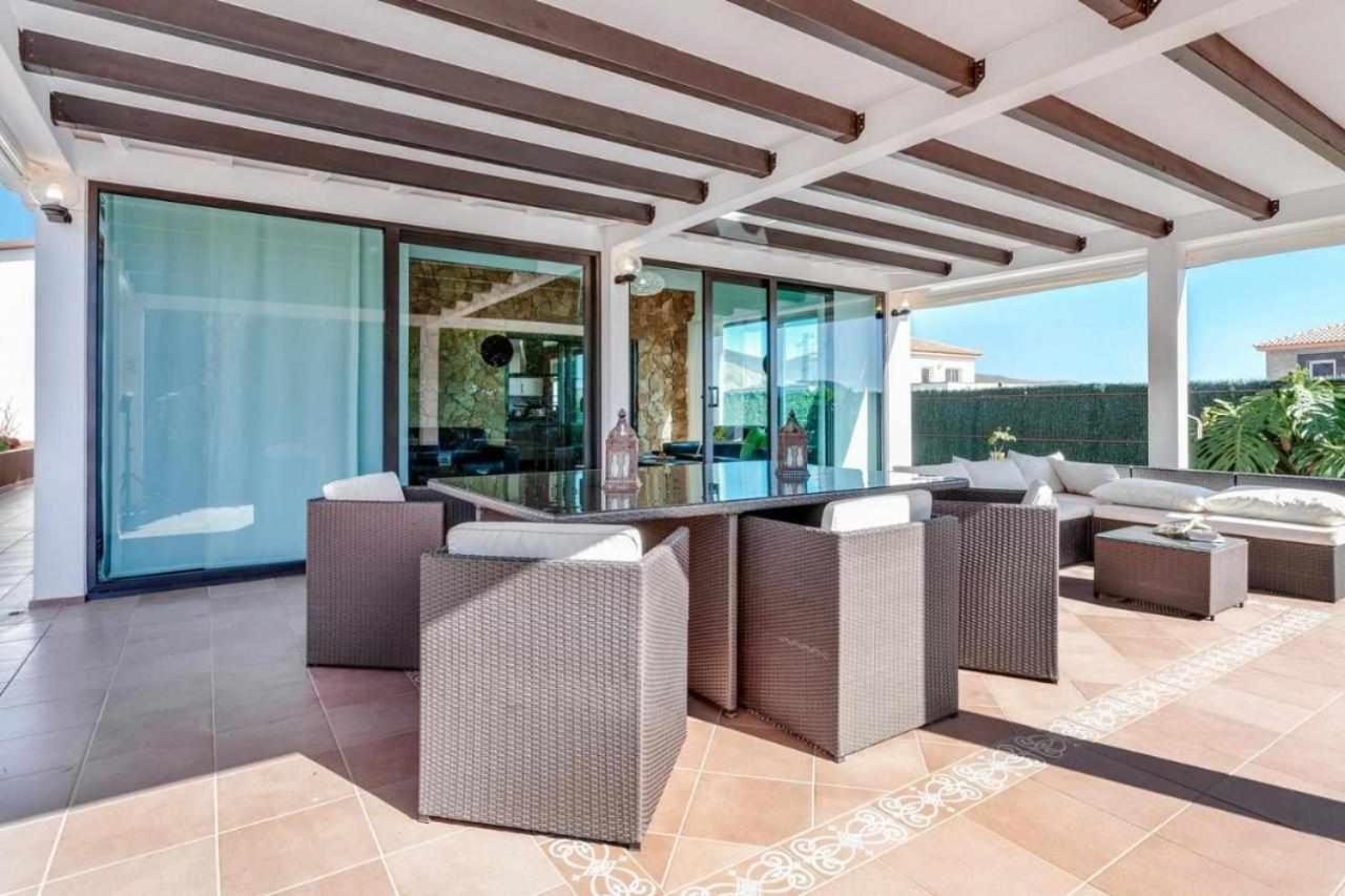 Villa Cobas Con Piscina Y Privada Triquivijate المظهر الخارجي الصورة