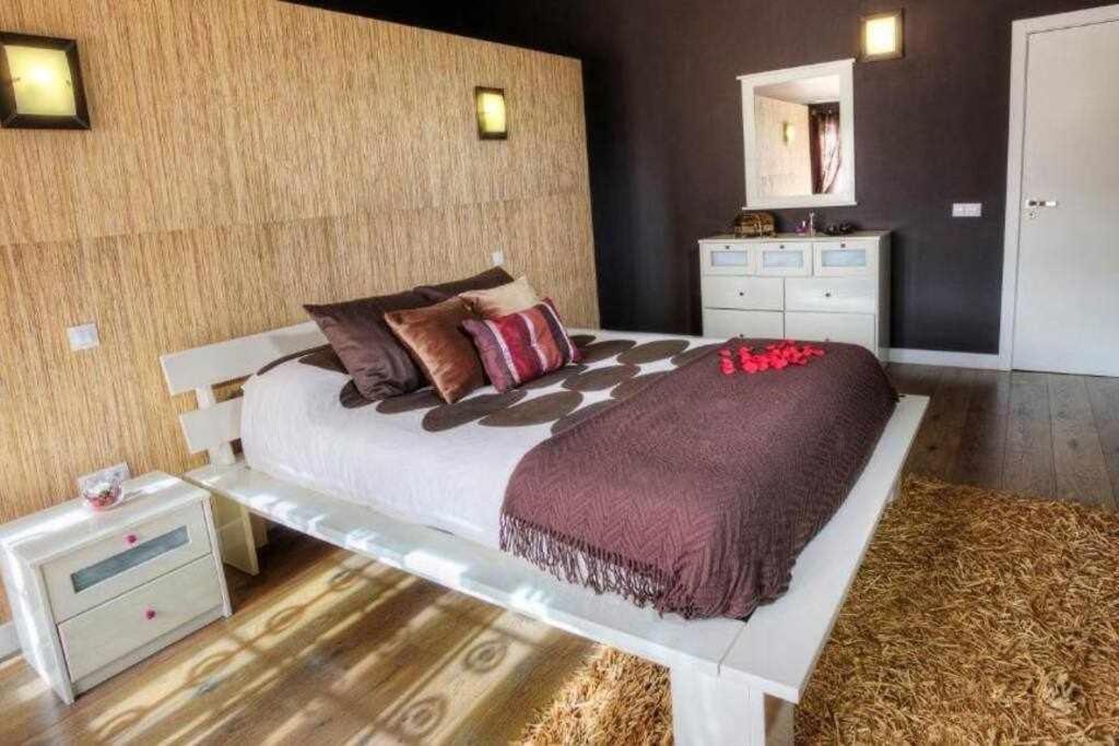 Villa Cobas Con Piscina Y Privada Triquivijate المظهر الخارجي الصورة