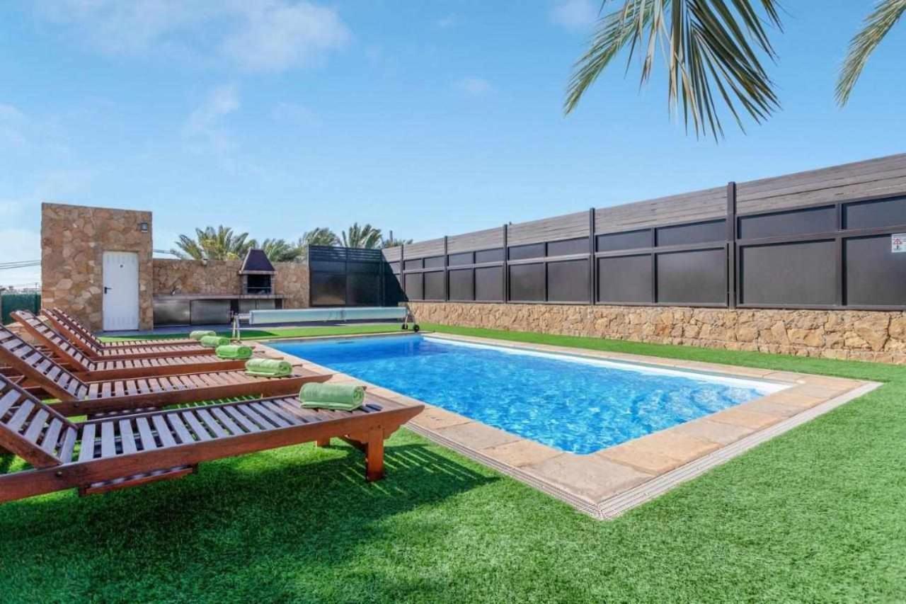 Villa Cobas Con Piscina Y Privada Triquivijate المظهر الخارجي الصورة